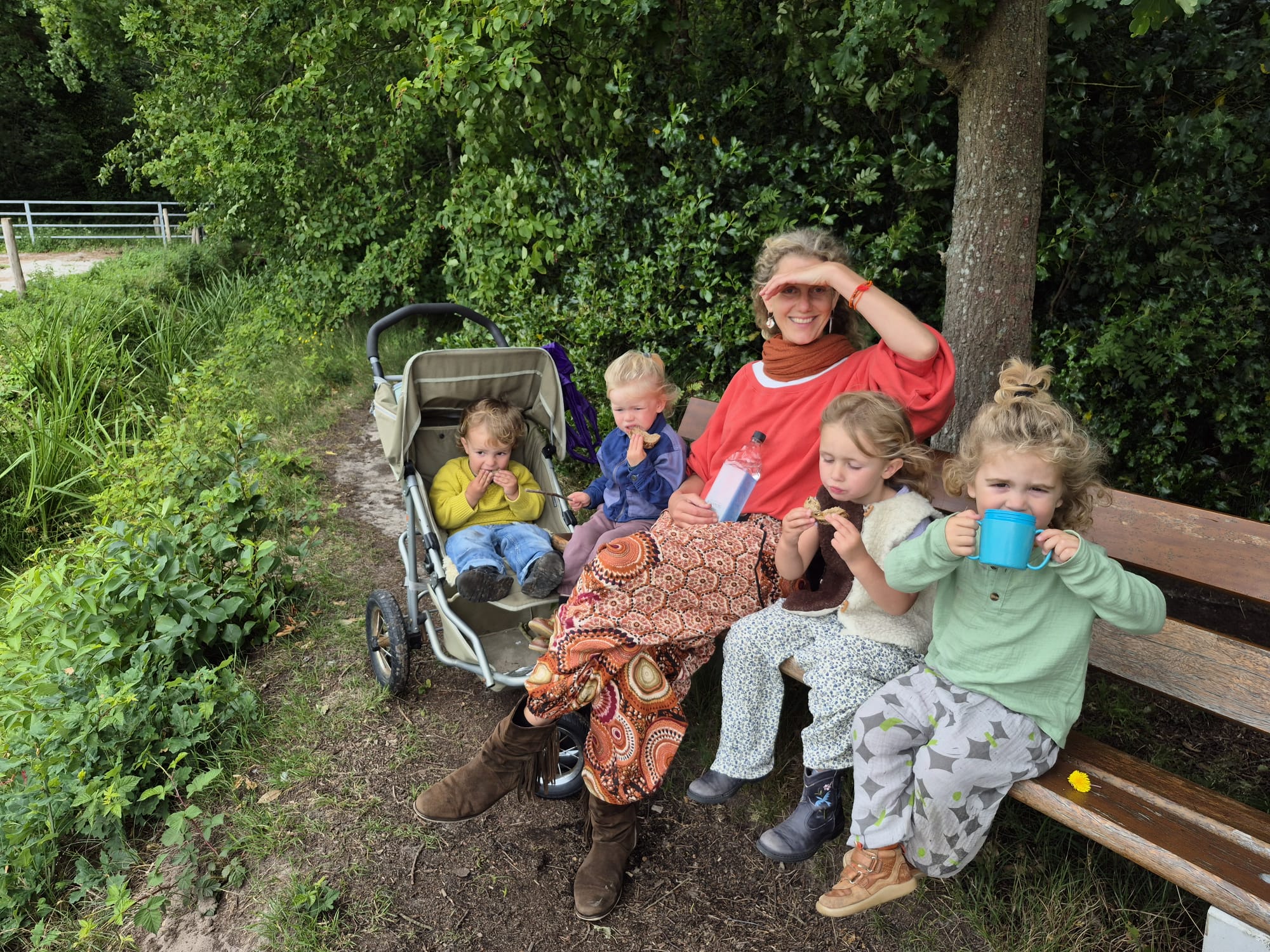 FF bijkomen en smikkelen FF bijkomen en smikkelen